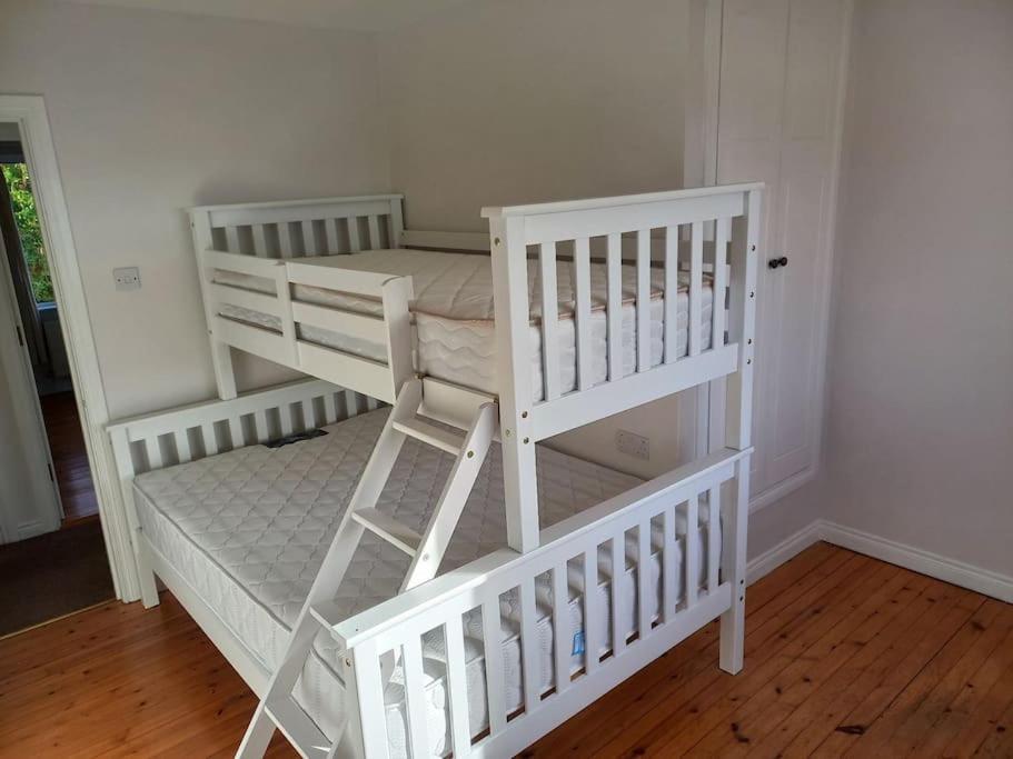 Large 4Bed Available Long-Term In Letterkenny Villa Exteriör bild