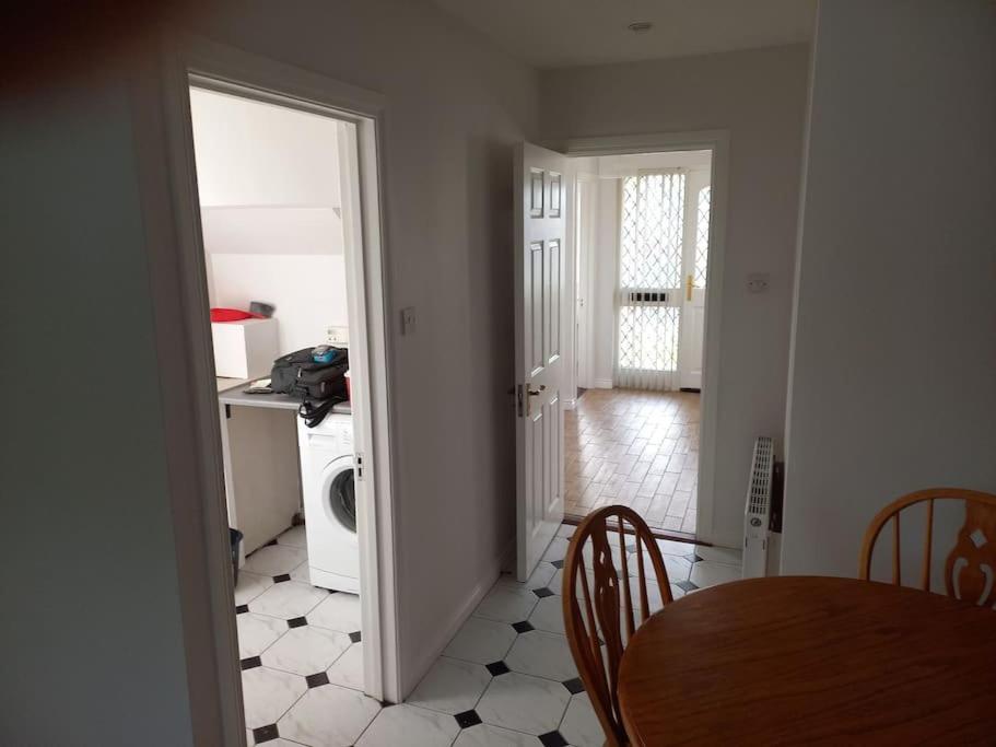 Large 4Bed Available Long-Term In Letterkenny Villa Exteriör bild